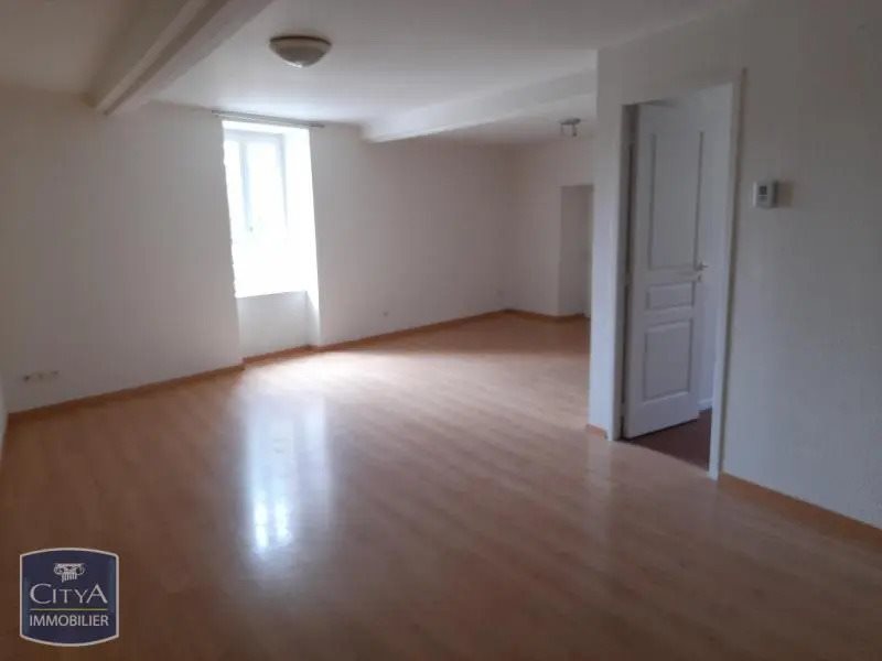 Appartement à louer, 84m², Romagnat