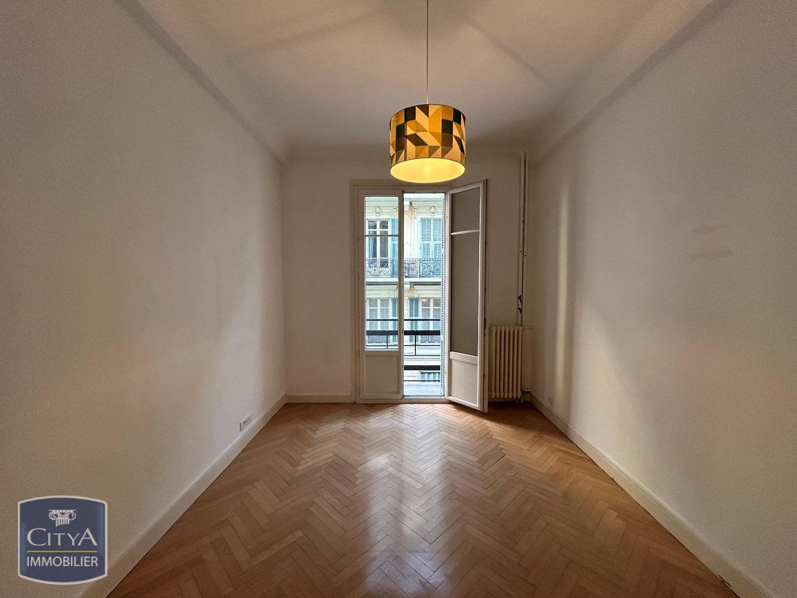 Appartement à louer, 45m², Nice