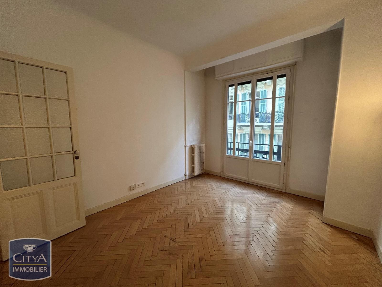 Appartement à louer, 45m², Nice
