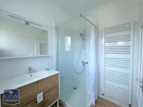 Maison à louer, 118m², Coutras