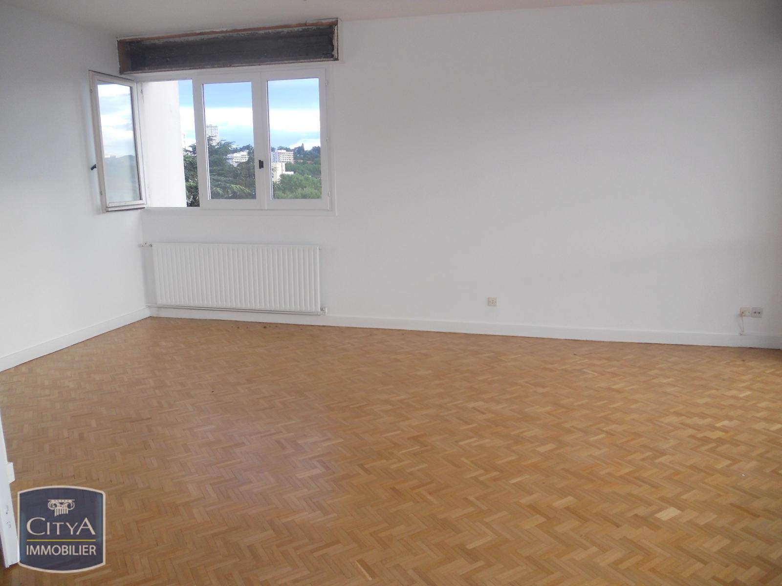 Appartement à louer, 63m², Saint-Etienne