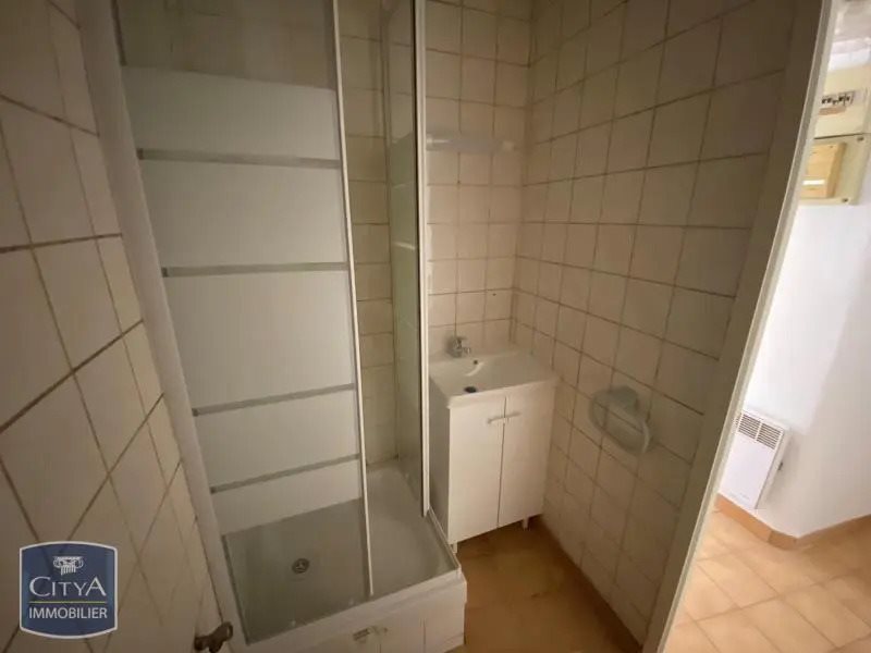 Appartement à louer, 16m², Marseille 6ème