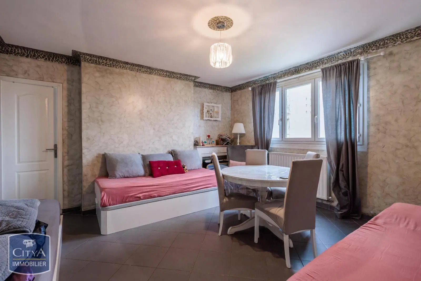 Appartement à vendre, 68m², Pont-Saint-Esprit