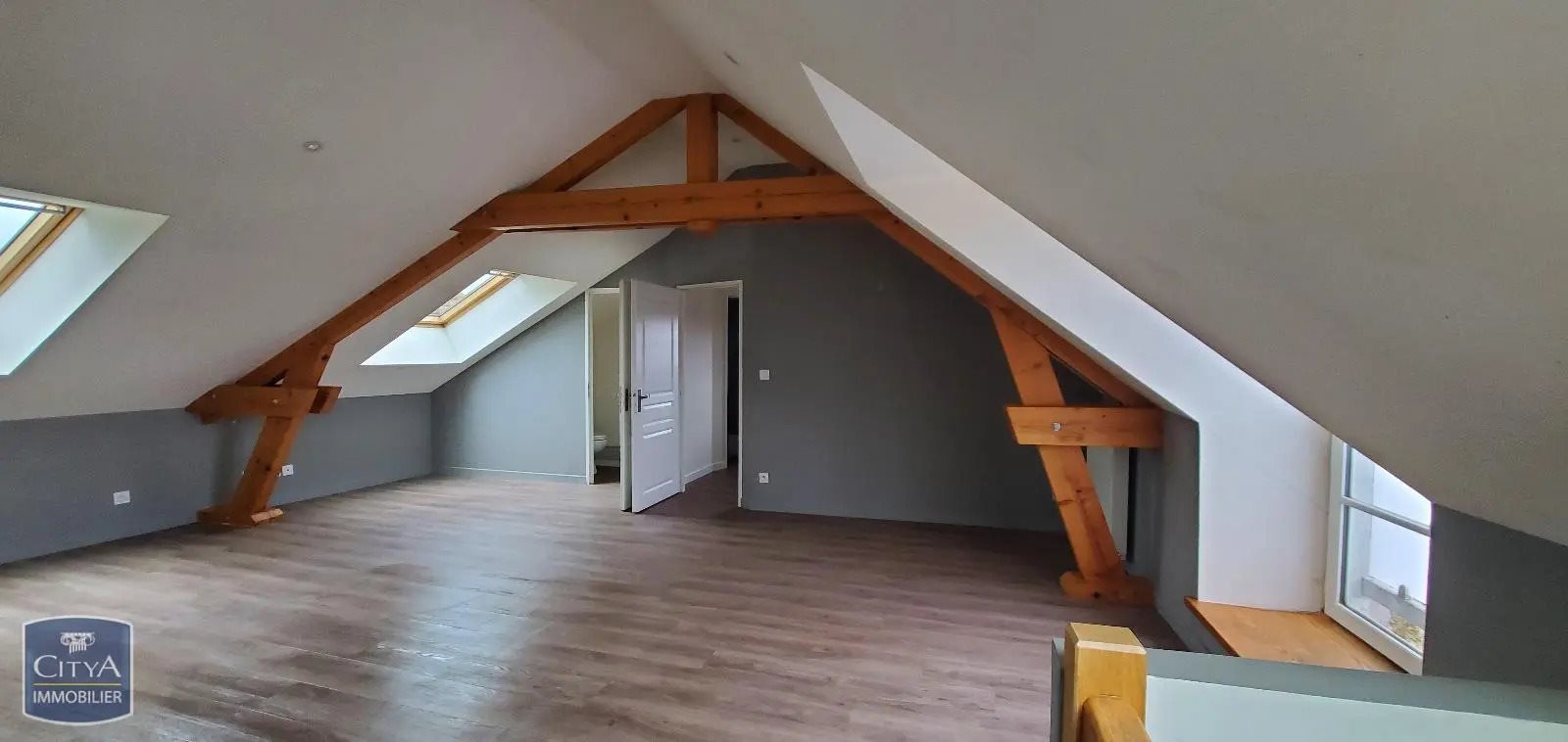 Appartement à louer, 70m², Ahuy