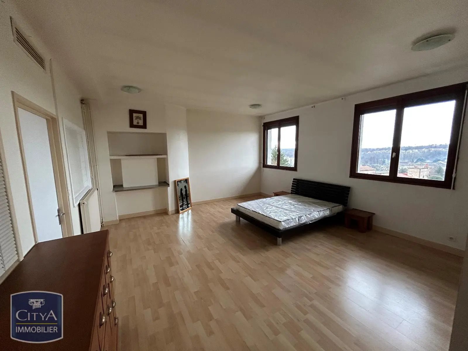 Appartement à louer, 168m², Thiers