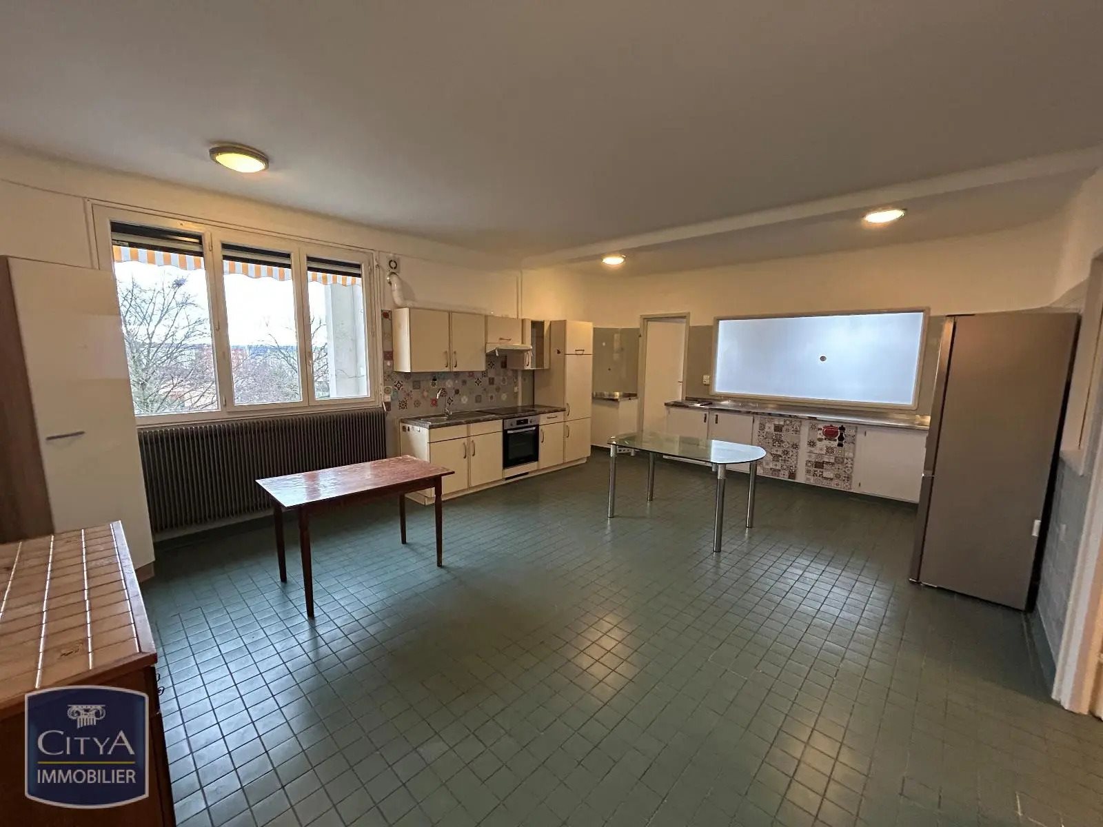 Appartement à louer, 168m², Thiers