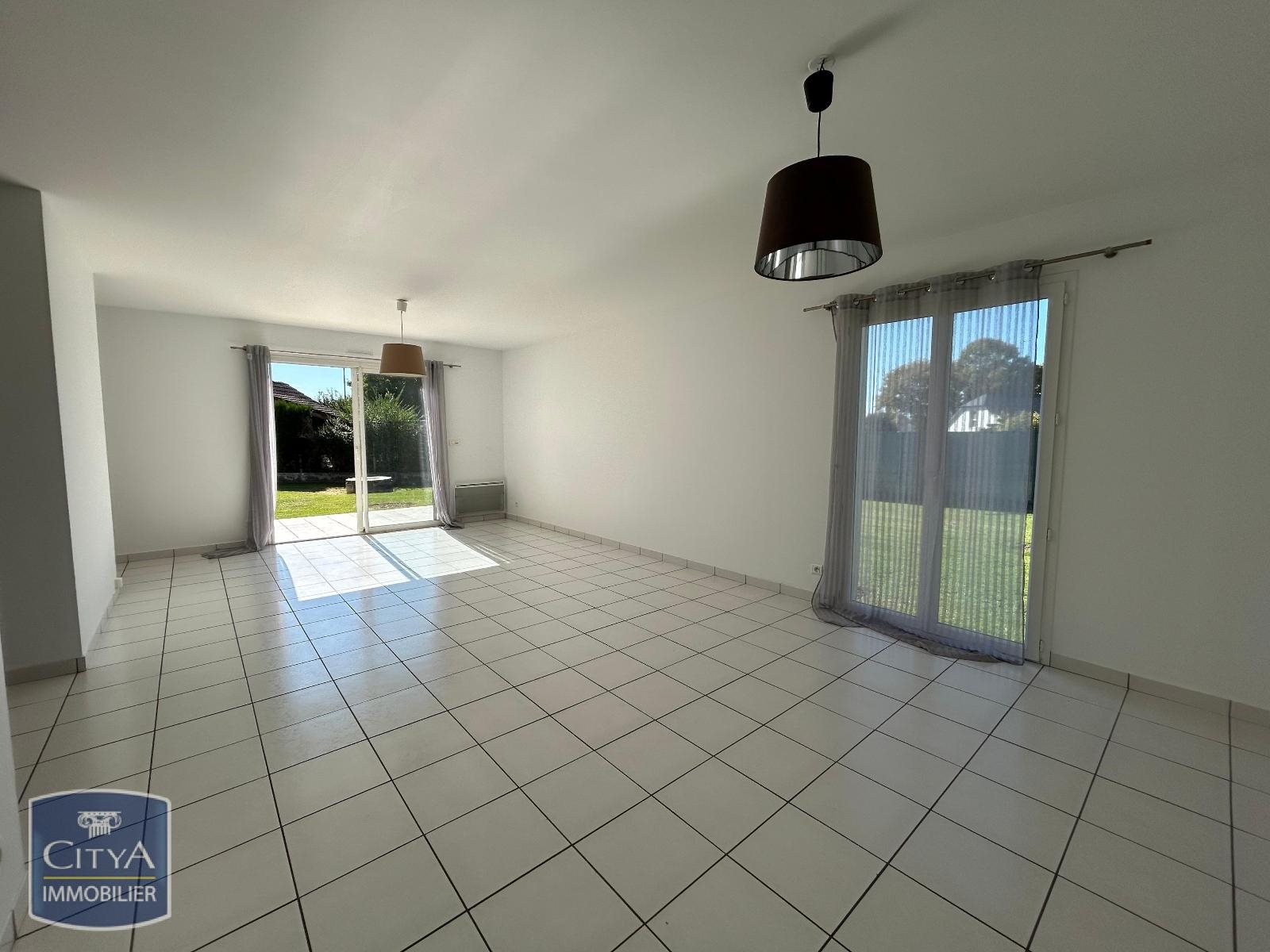 Maison à louer, 91m², Lescar