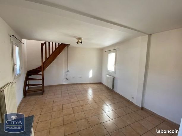 Maison à louer, 60m², Mazan