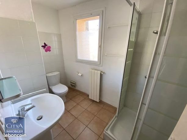 Maison à louer, 60m², Mazan