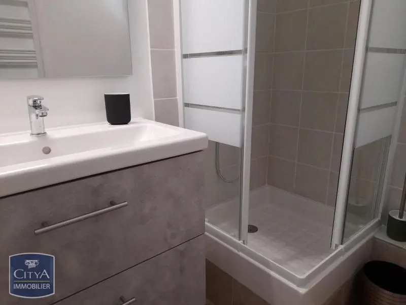 Appartement à louer, 25m², Toulon