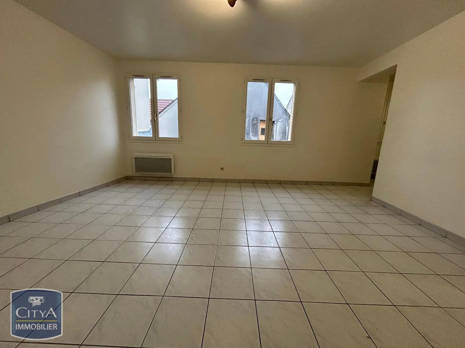 Appartement à louer, 33m², Linas