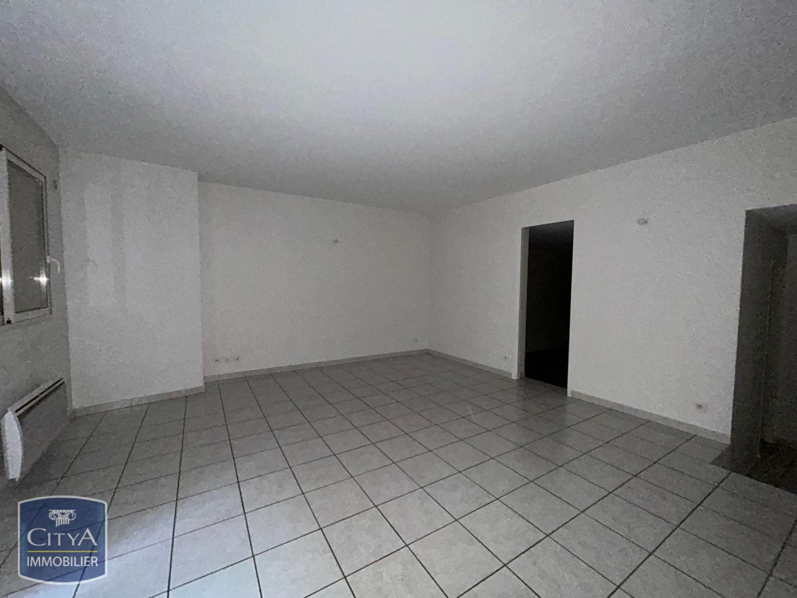 Appartement à louer, 67m², Entraigues-sur-la-Sorgue