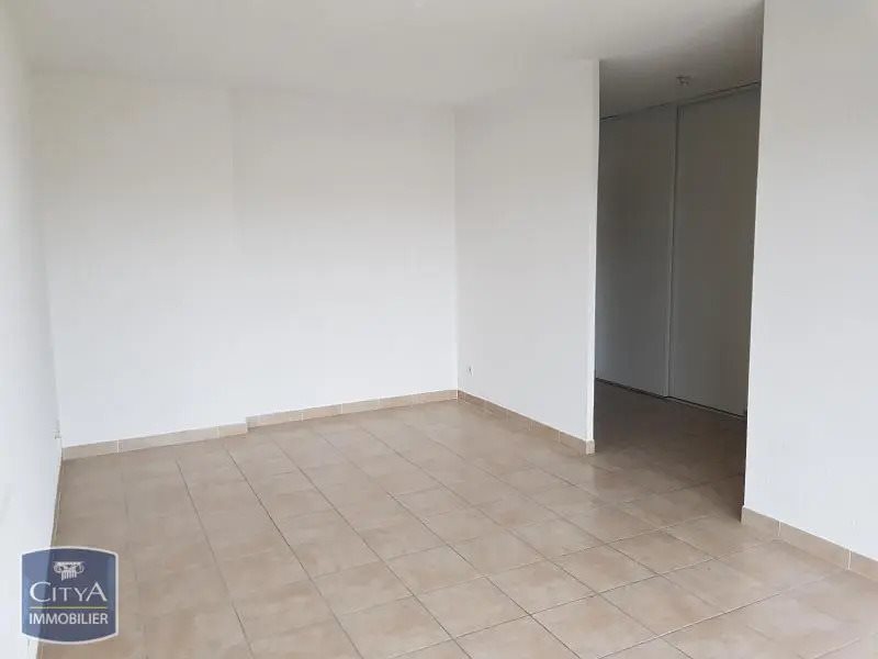 Appartement à louer, 48m², Milhaud