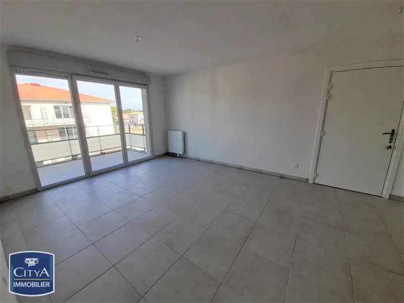 Appartement à louer, 42m², Lespinasse