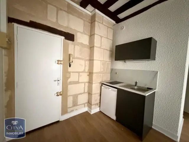 Appartement à louer, 27m², Tours