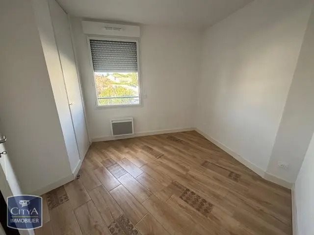 Appartement à louer, 57m², Mèze