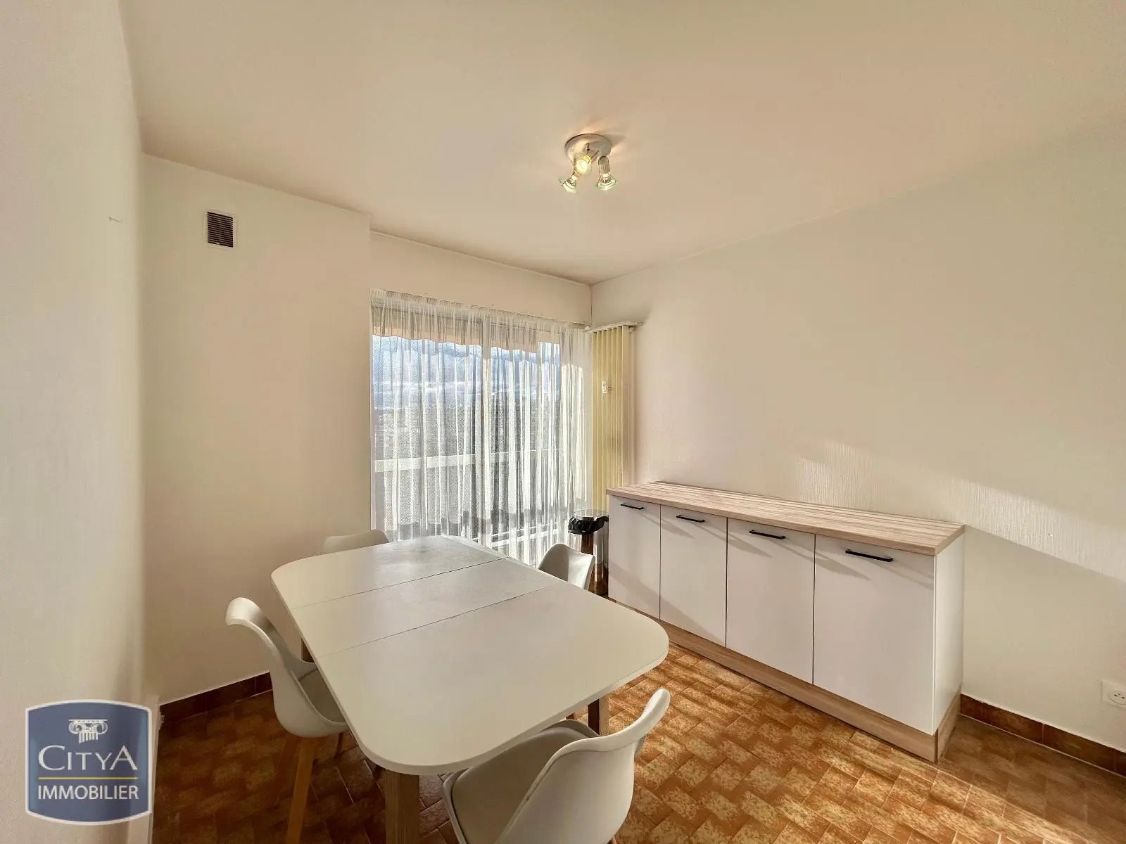 Appartement à louer, 76m², Saint-Etienne