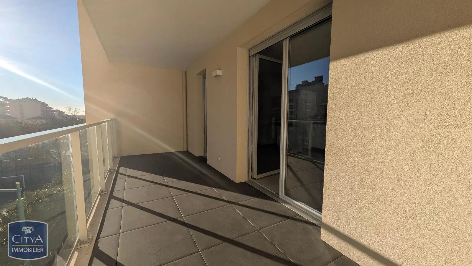 Appartement à louer, 43m², Menton
