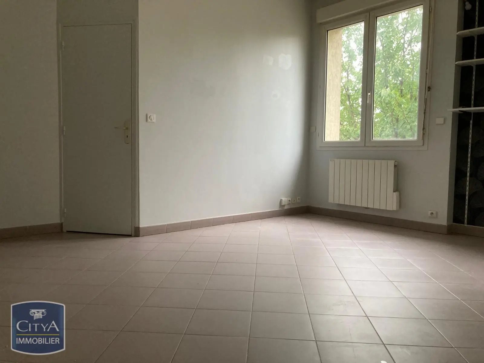 Appartement à louer, 45m², Arpajon