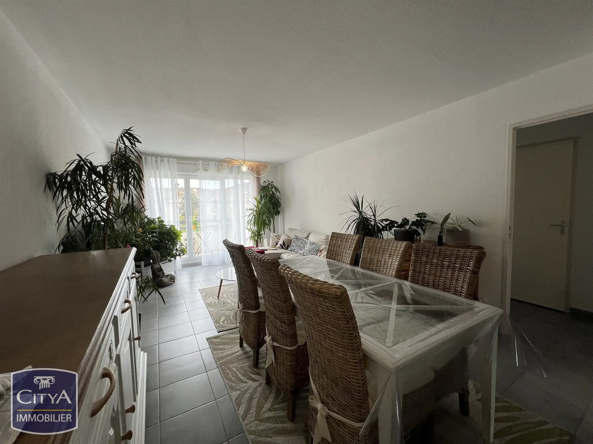 Appartement à vendre, 73m², Châteaurenard