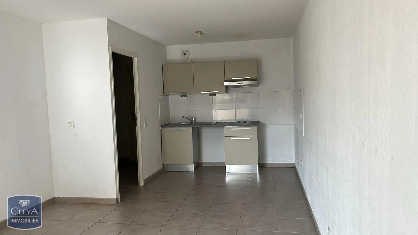 Appartement à louer, 44m², Poussan