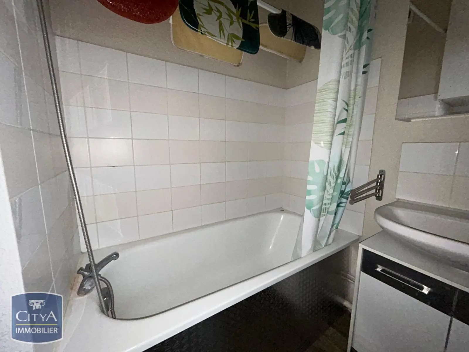 Appartement à louer, 18m², Aulnoye-Aymeries