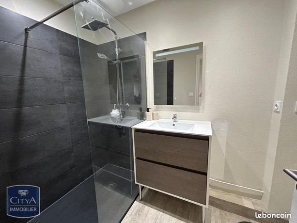 Appartement à louer, 45m², Saint-Etienne