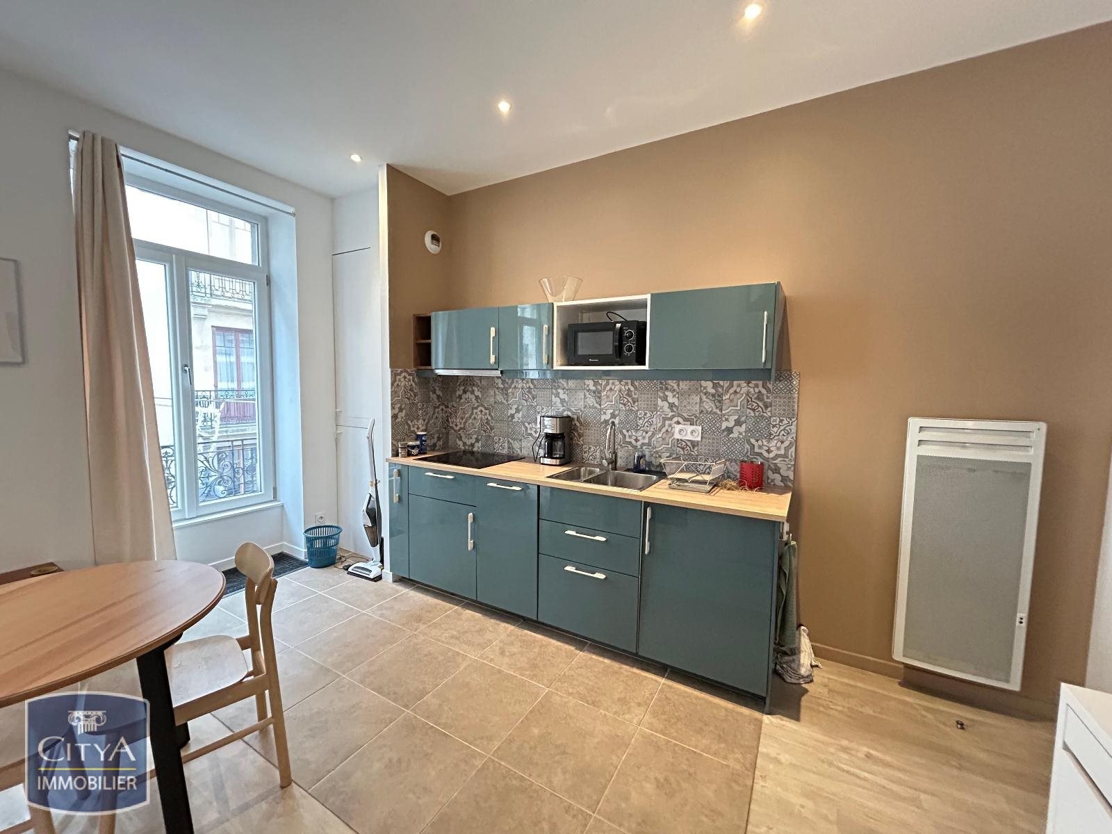 Appartement à louer, 24m², Saint-Etienne