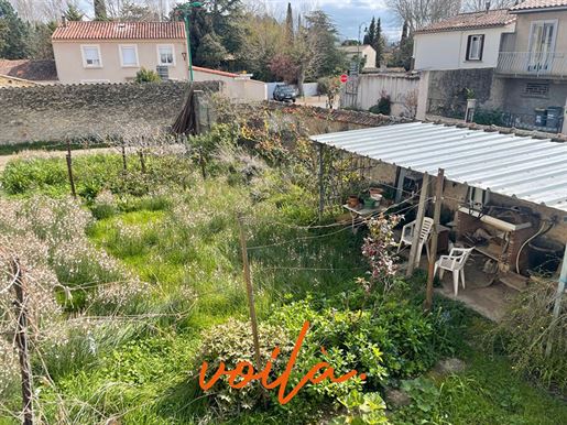 Carcassonne 7 min - pleasant house to renovate - 3 bedrooms - large garage of 77m²