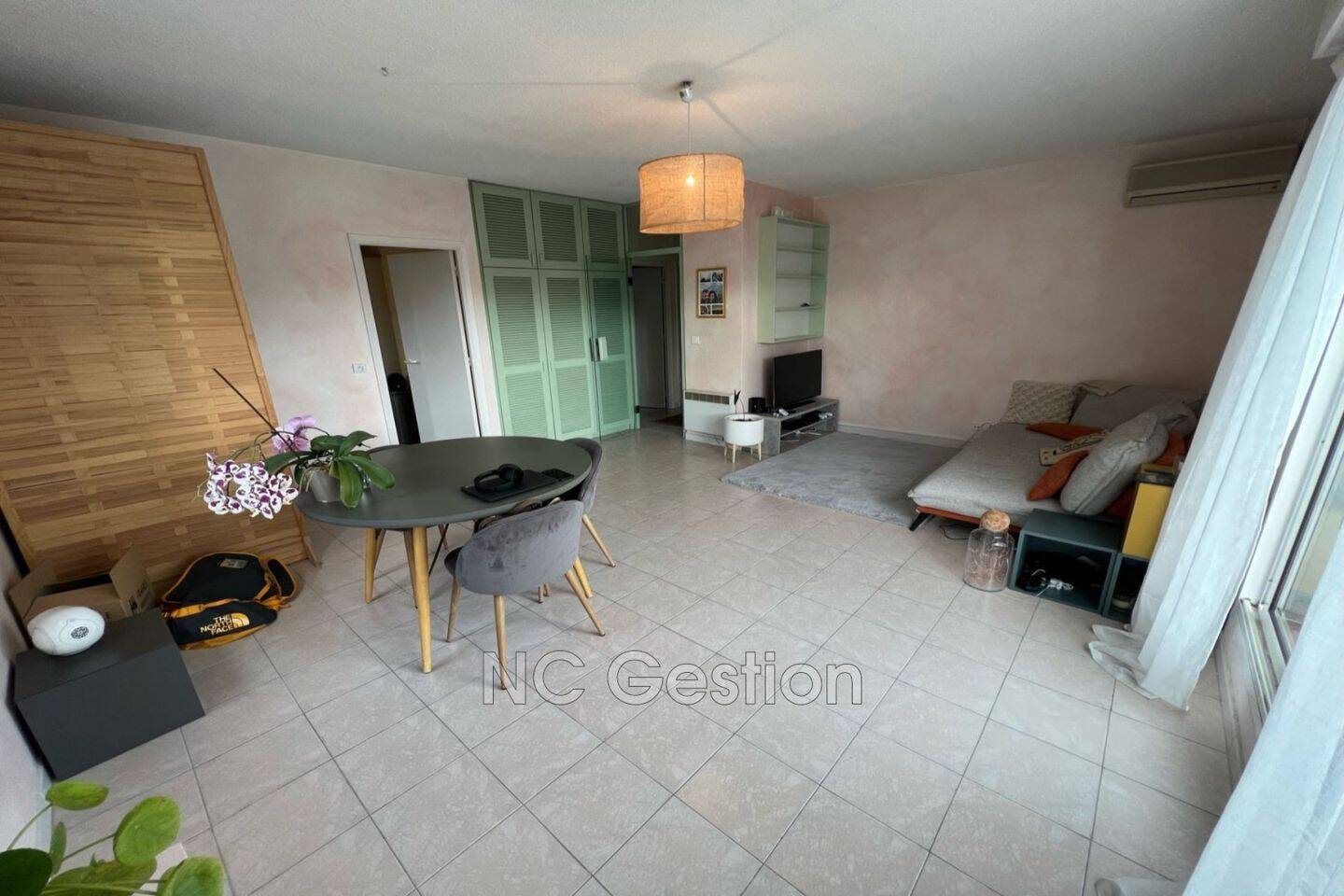 Appartement à louer, 52m², Valbonne