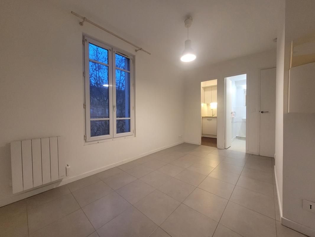 Appartement à louer, 17m², Paris 14ème