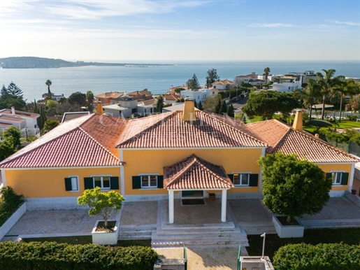 Sea view. Alto de Santa Catraina. 6 bedroom villa with terrace and views over the sea.