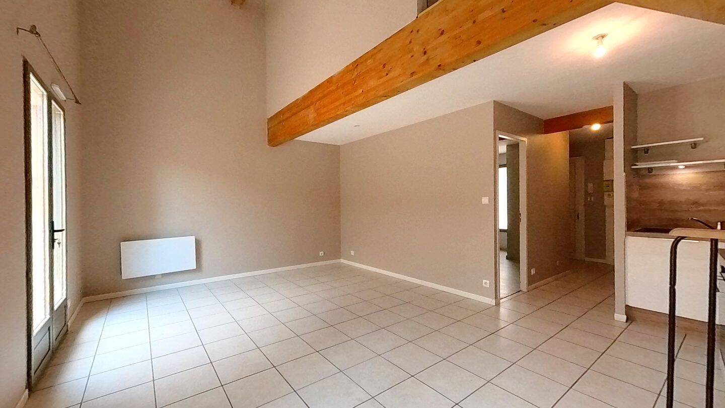 Appartement à louer, 69m², Ambronay