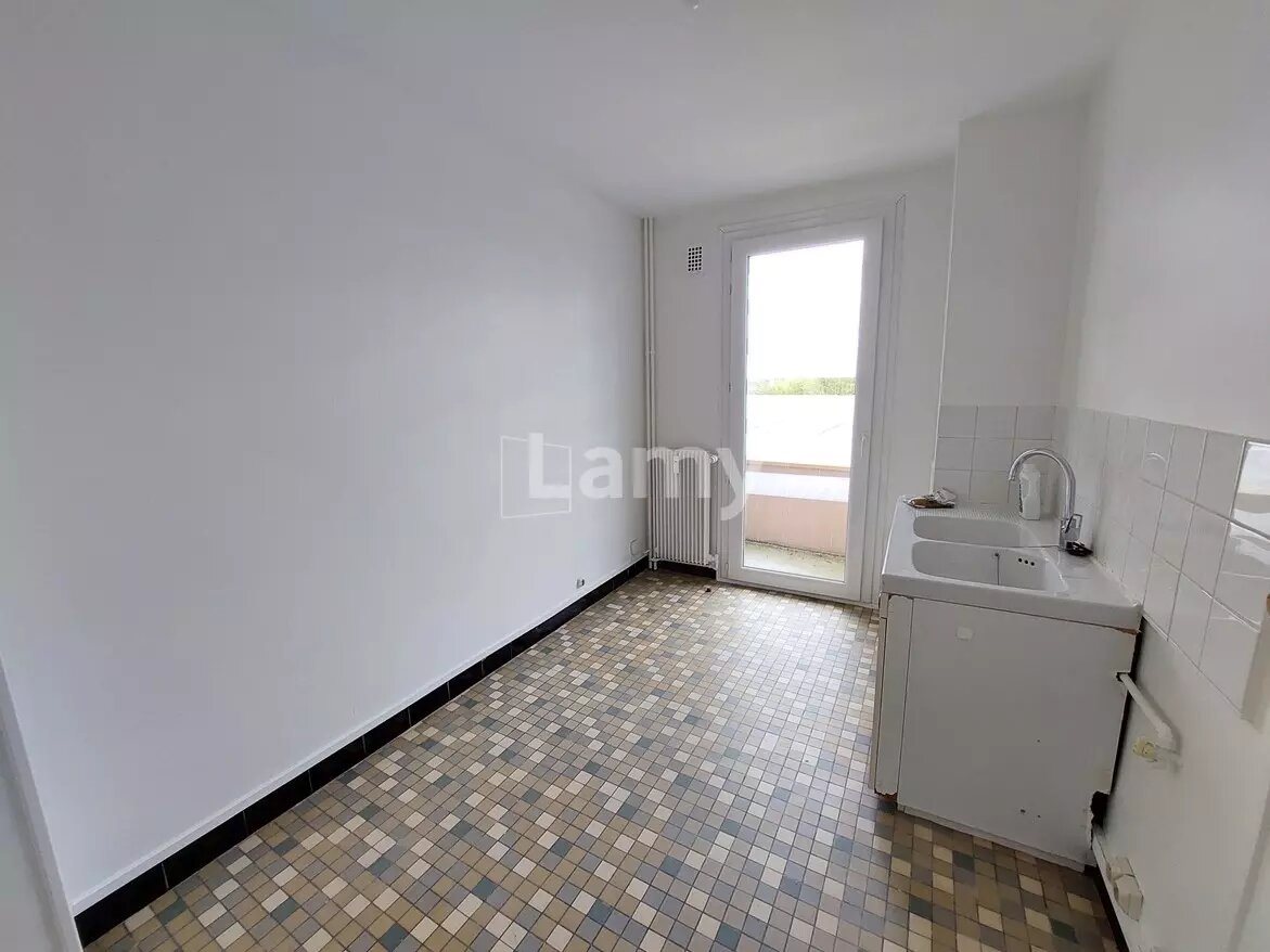 Appartement à louer, 65m², Limas