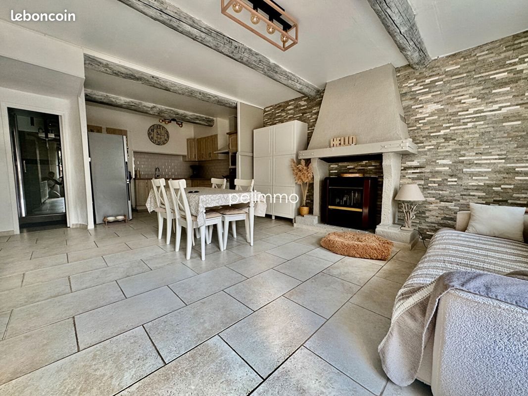 Maison à vendre, 178m², Eyguières