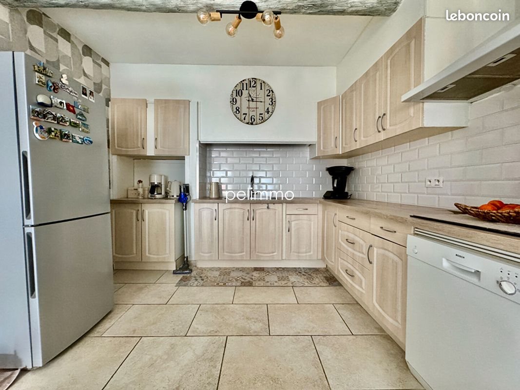 Maison à vendre, 178m², Eyguières