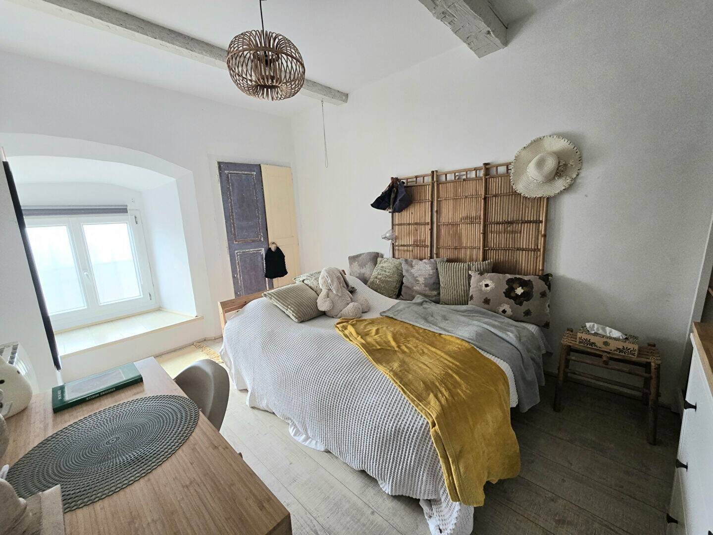 Maison à vendre, 115m², Eyguières