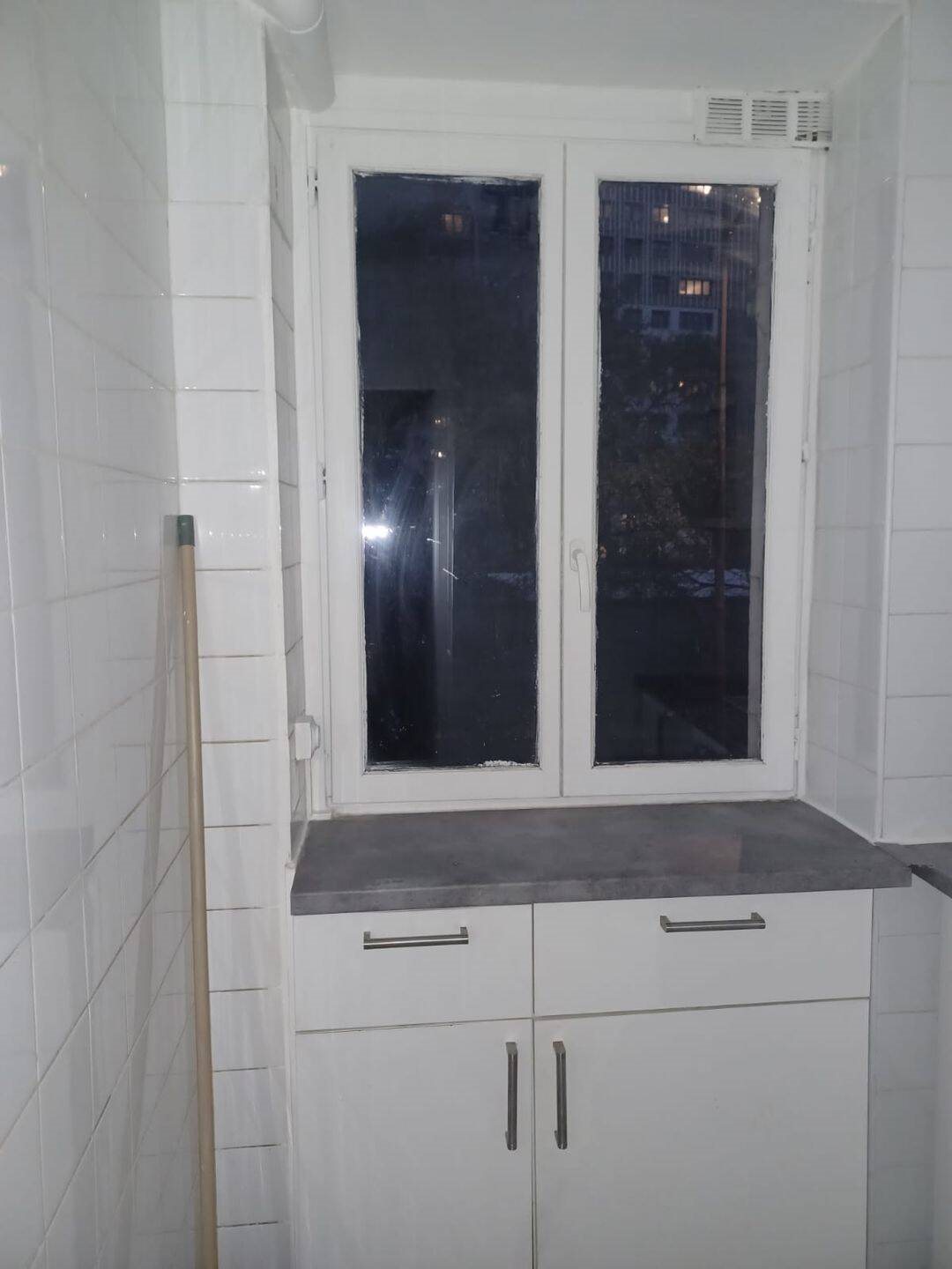 Appartement à louer, 27m², Paris 18ème