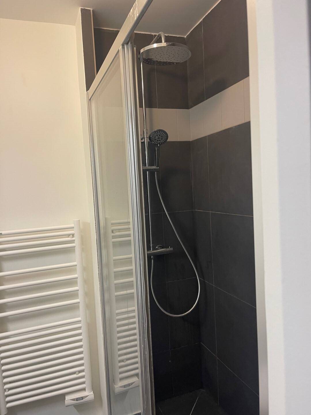 Appartement à louer, 28m², Paris 18ème