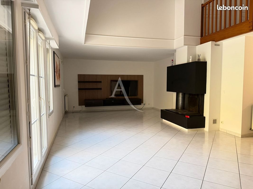 Maison à louer, 153m², Bussy-Saint-Georges