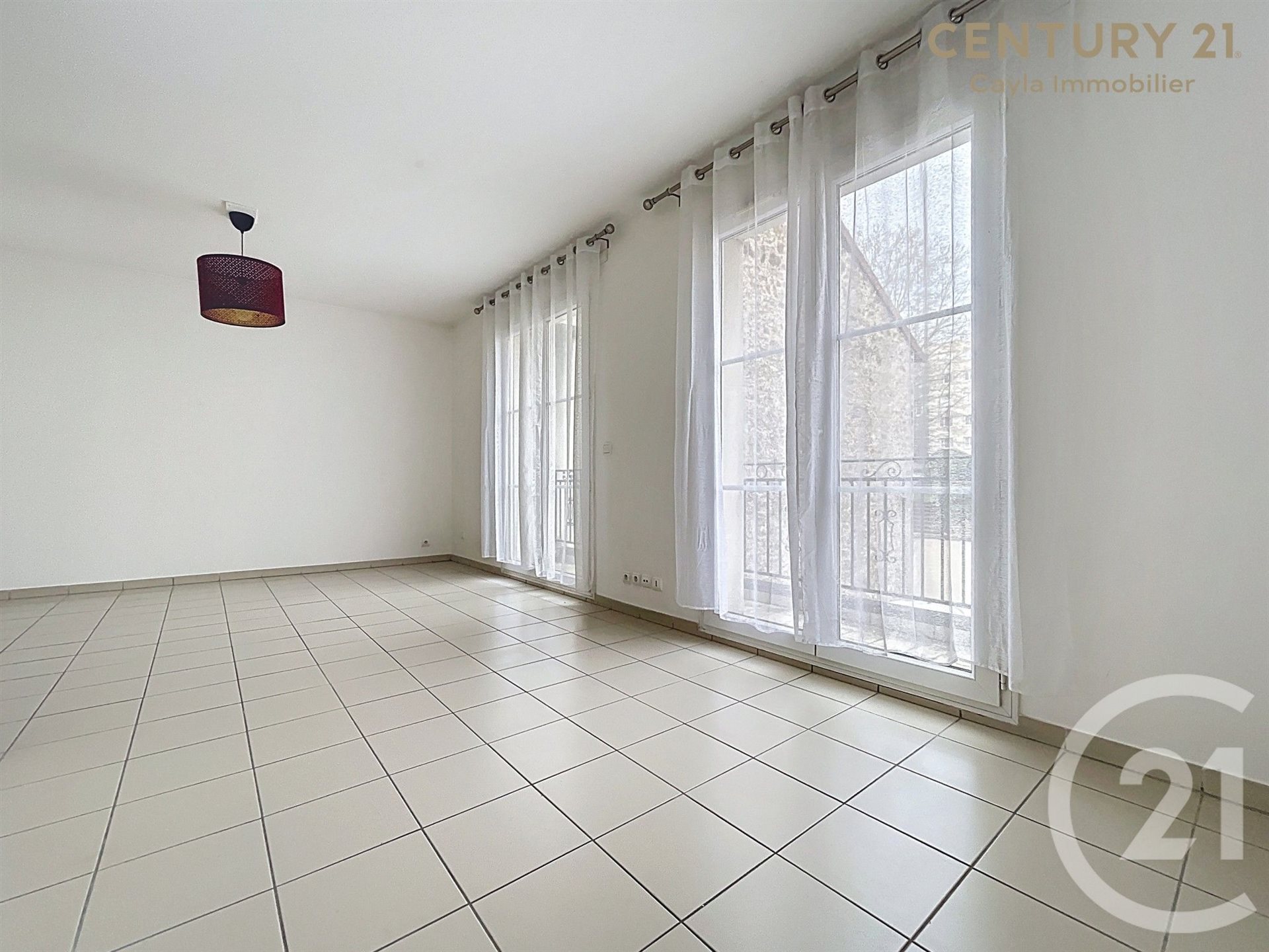 Appartement à louer, 46m², Suresnes
