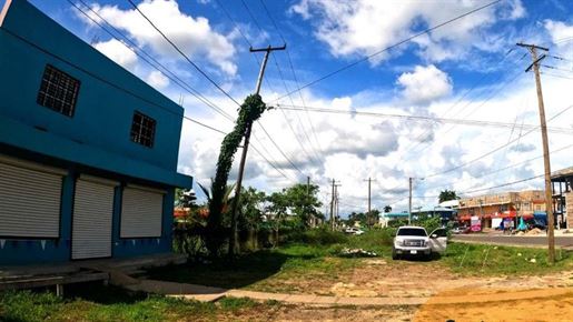 Bâtiment commercial à Belmopan