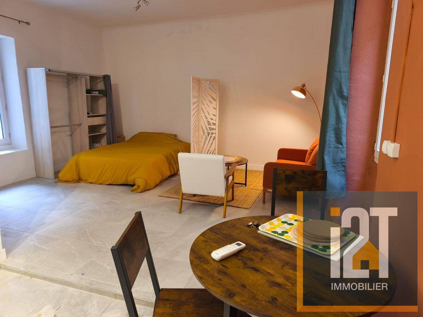 Appartement à louer, 33m², Nîmes