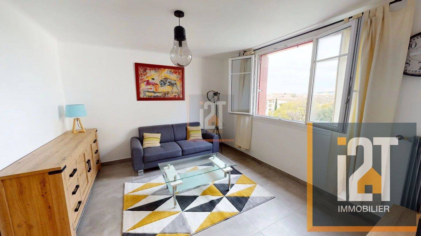 Appartement à louer, 43m², Nîmes