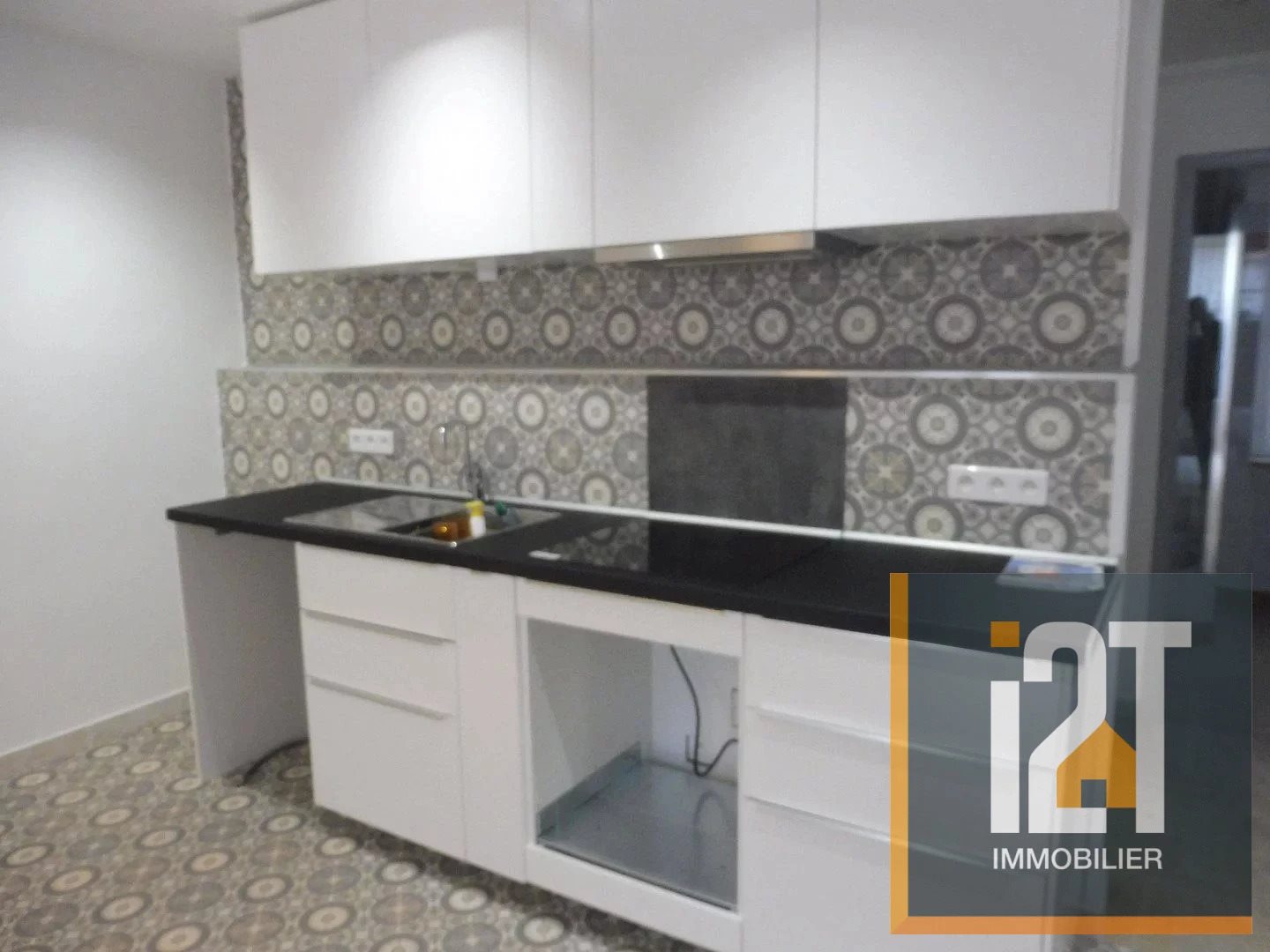 Appartement à louer, 40m², Nîmes