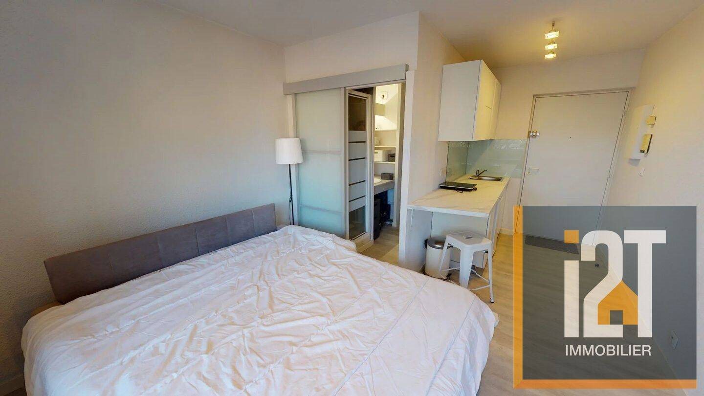 Appartement à louer, 18m², Nîmes