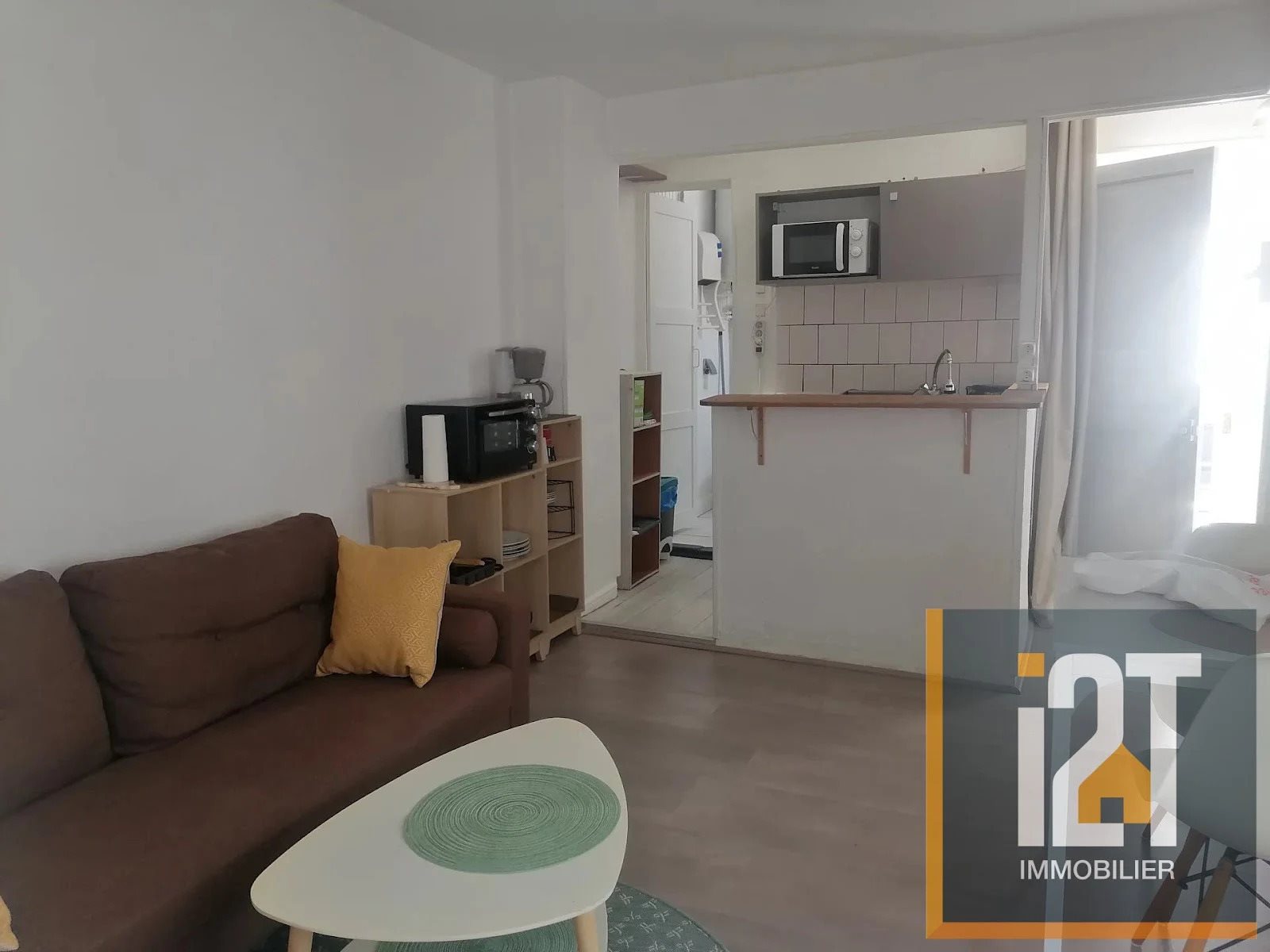 Appartement à louer, 26m², Nîmes
