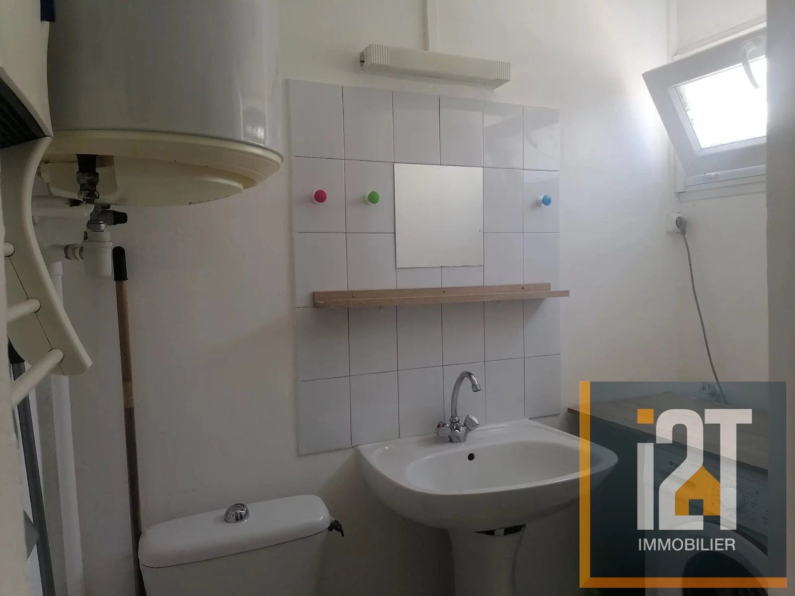 Appartement à louer, 26m², Nîmes