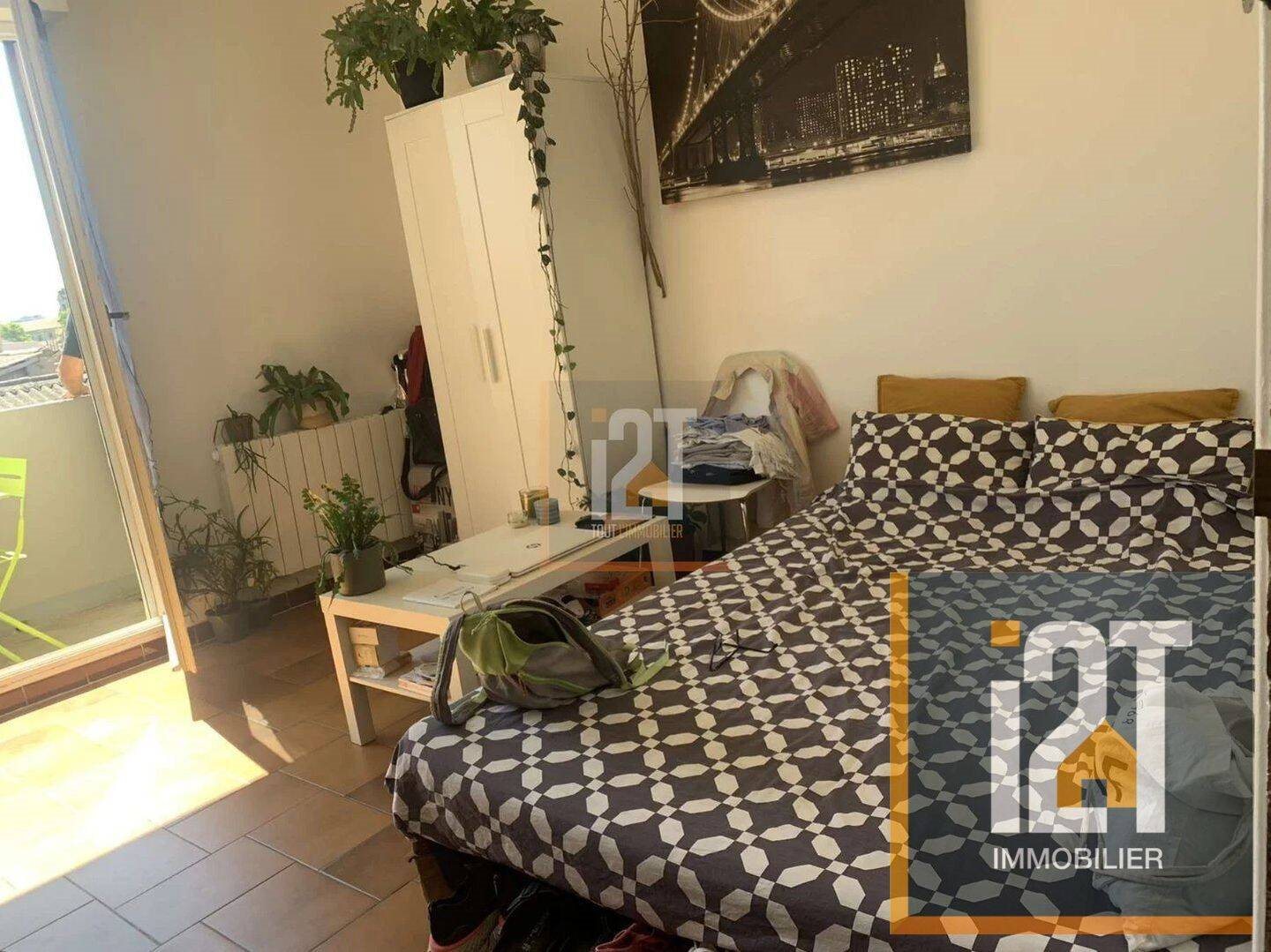 Appartement à louer, 18m², Nîmes
