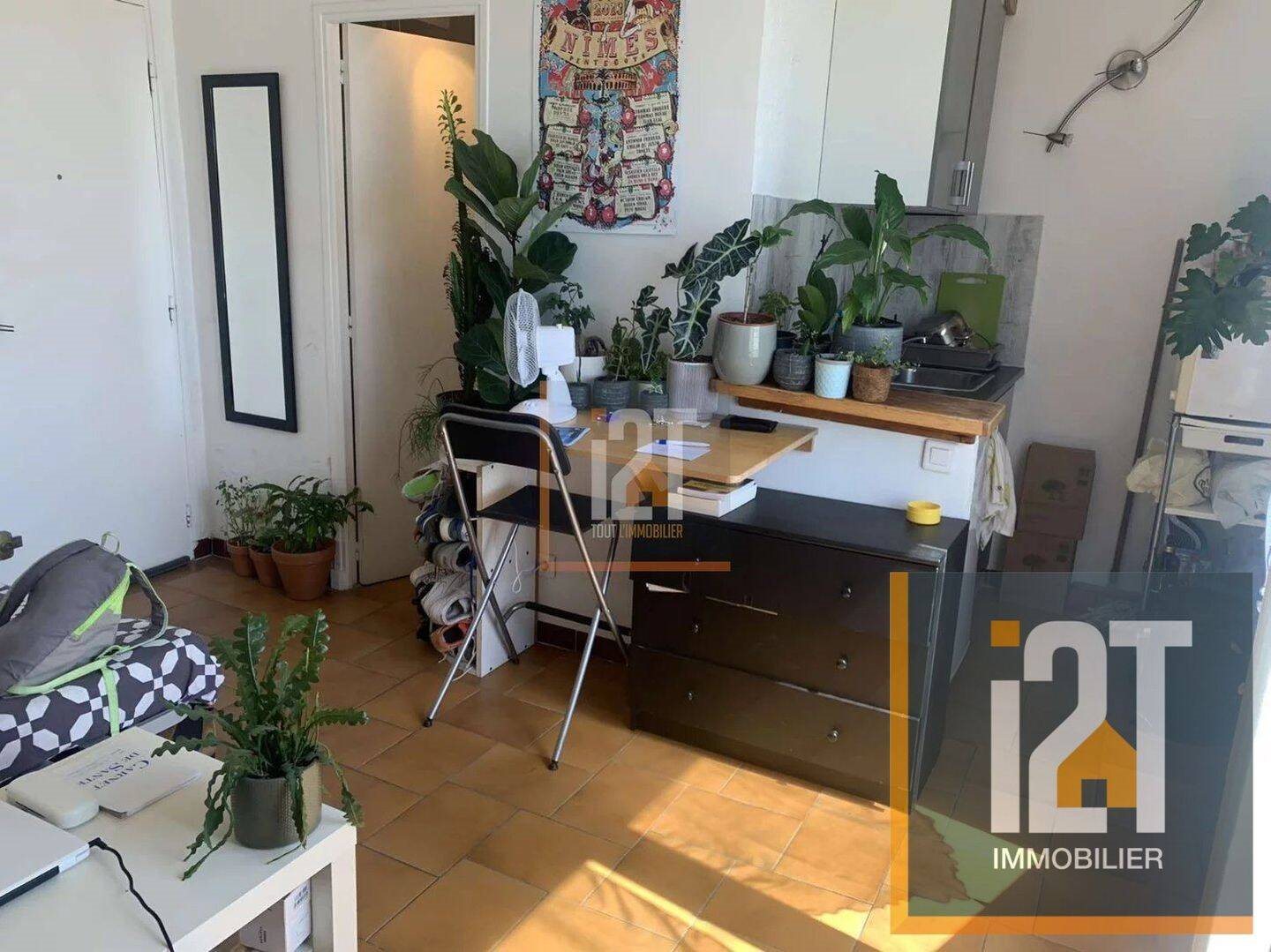 Appartement à louer, 18m², Nîmes